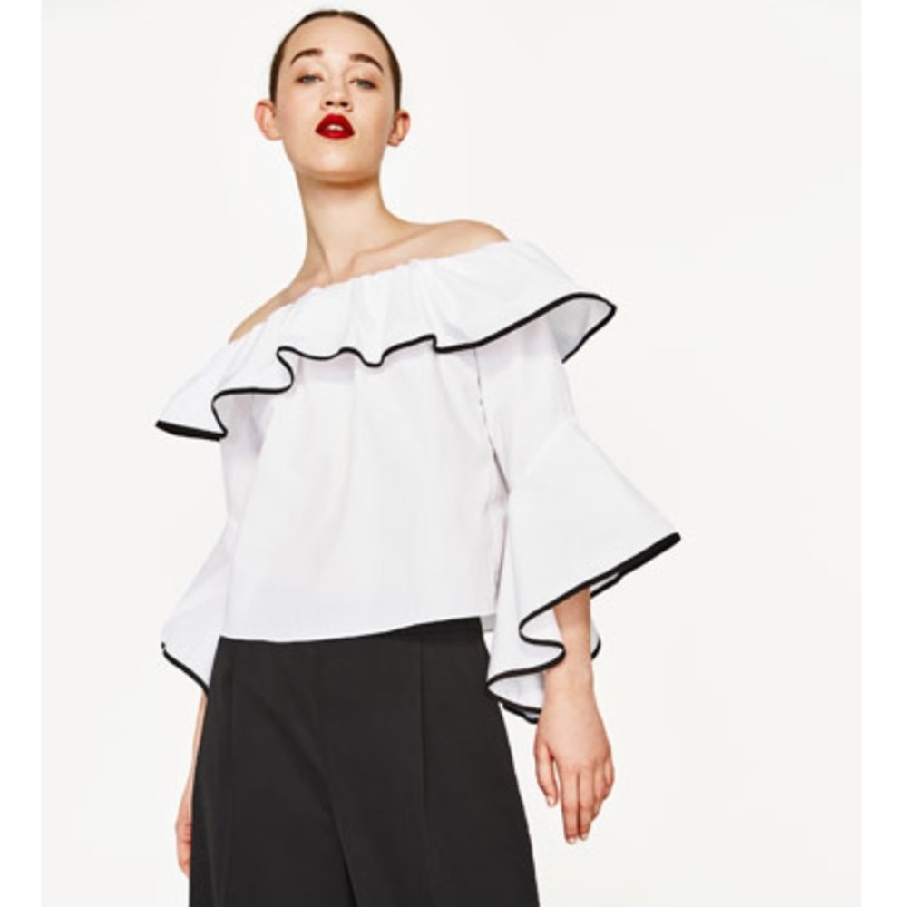 Zara Poplin top with frilled sleeves